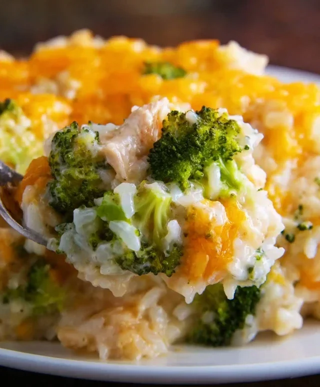 Creamy Chicken Broccoli Rice Cheese Casserole